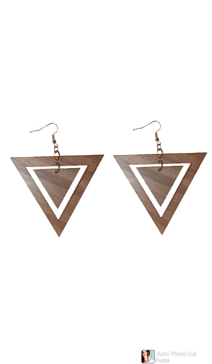 Traingle Down Walnut Earring